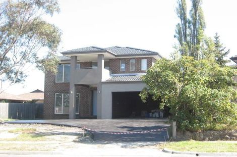 35 Rawdon Hill Dr, Dandenong North, VIC 3175