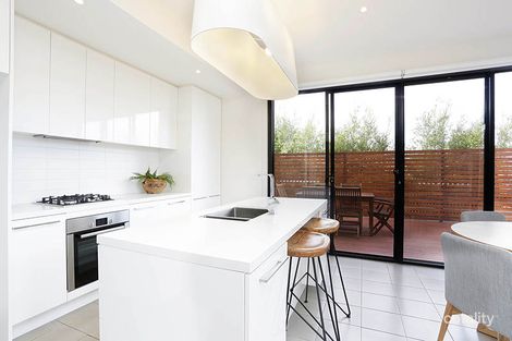 Property photo of 2 Lavender Avenue Cheltenham VIC 3192