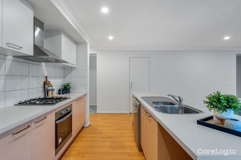 Property photo of 38 Cascade Drive Beveridge VIC 3753