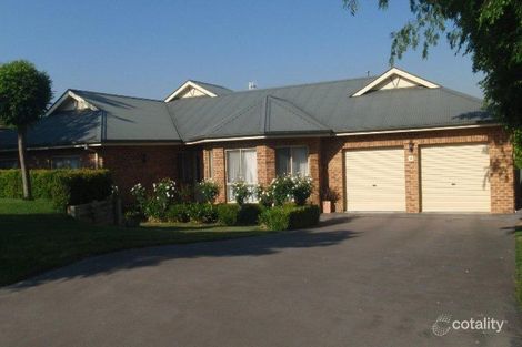 9 Hassall Gr, Kelso, NSW 2795