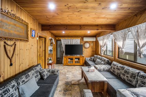 Property photo of 28 Valencia Street Greenacre NSW 2190