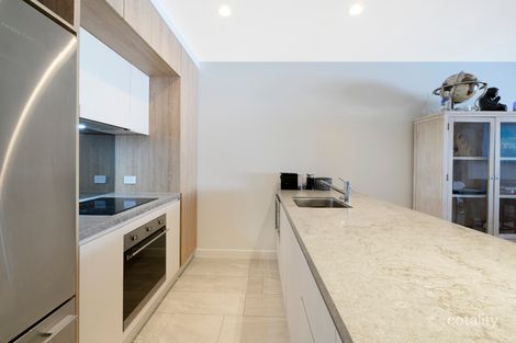 Property photo of 303/10-12 First Avenue Broadbeach QLD 4218