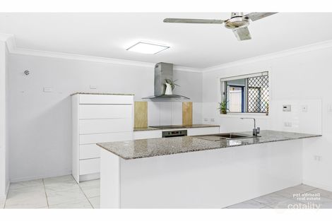 Property photo of 6 Tasman Court Gracemere QLD 4702