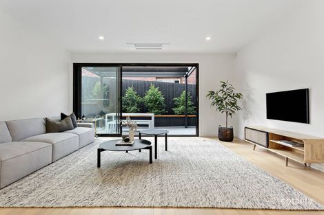 Property photo of 2/44A Banool Road Surrey Hills VIC 3127
