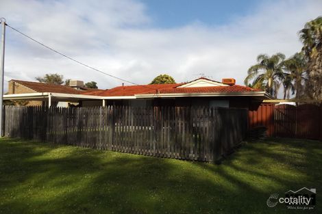 28 Juniper Way, Forrestfield, WA 6058