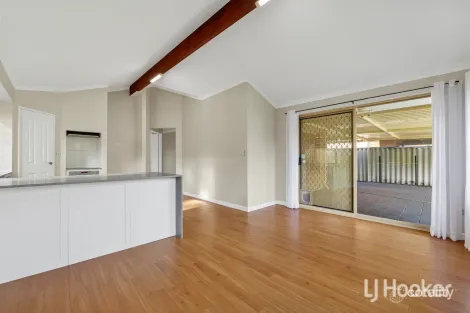 Property photo of 8 Moira Mews Stratton WA 6056