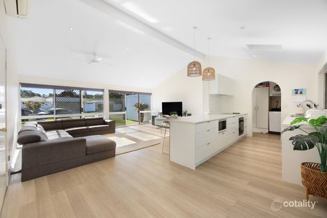 Property photo of 14 Gaye Parade Miami QLD 4220