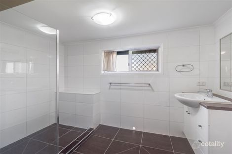 Property photo of 12 Loynes Street Wynnum West QLD 4178