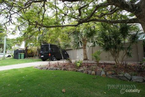 1/4 Attunga Hts, Noosa Heads, QLD 4567