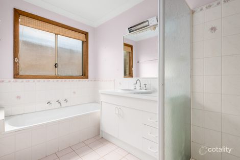 Property photo of 10 Nangwarry Court Berwick VIC 3806
