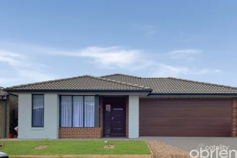 62 Evica Rd, Clyde North, VIC 3978