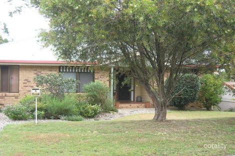 4 Cedarwood Ct, Arana Hills, QLD 4054