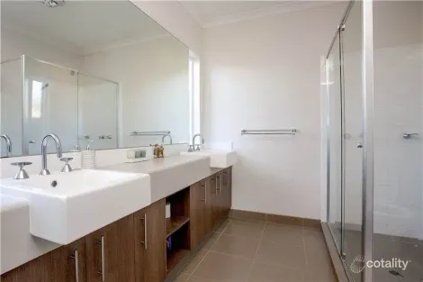 Property photo of 13 Nigella Avenue Corio VIC 3214