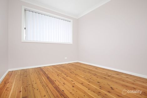Property photo of 1/1 Melinda Grove Lake Heights NSW 2502
