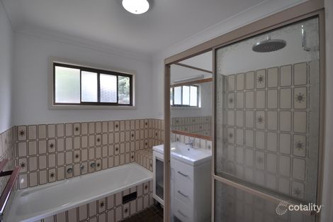 Property photo of 37 Shannon Parade Berkeley Vale NSW 2261