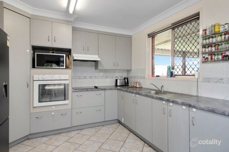 Property photo of 2 Charles Crescent Gracemere QLD 4702