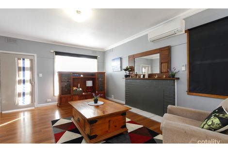Property photo of 8 Cherry Place Sale VIC 3850