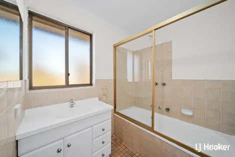 Property photo of 19/10 Wilkins Street Mawson ACT 2607