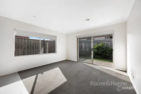 Property photo of 11 Prominent Road Diggers Rest VIC 3427
