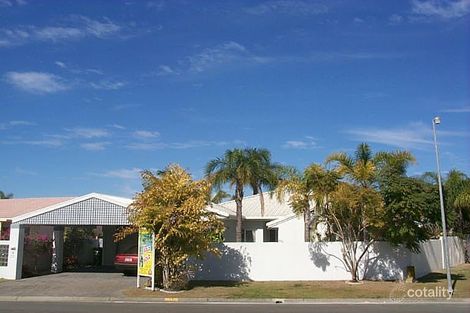 Property photo of 18 Villa Court Broadbeach Waters QLD 4218
