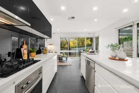 Property photo of 22 Harborne Street Macleod VIC 3085