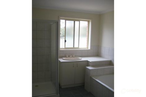 Property photo of 1 Annabell Court Spring Gully VIC 3550