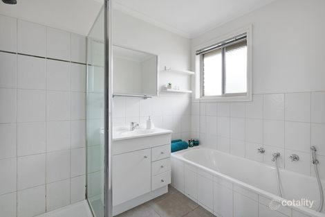 Property photo of 2/5 Faye Street Reservoir VIC 3073