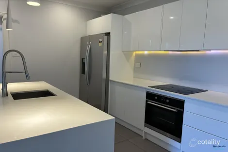 Property photo of 15 Isles Place Plumpton NSW 2761