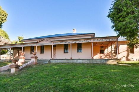 8 Mayday Ct, Beechworth, VIC 3747