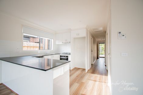 Property photo of 10/96 Lampard Road Drouin VIC 3818