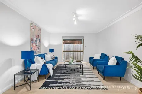 Property photo of 5 Daphne Close Mill Park VIC 3082