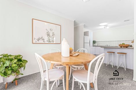 Property photo of 1/20 Roscrea Crescent Mount Hutton NSW 2290