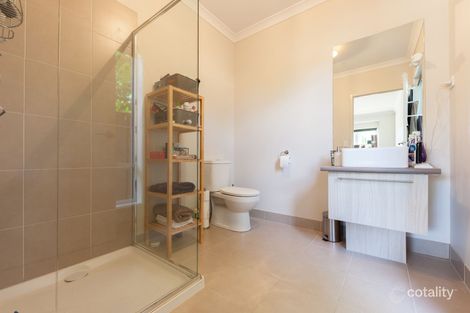 Property photo of 21 Nambrok Crescent Wangaratta VIC 3677