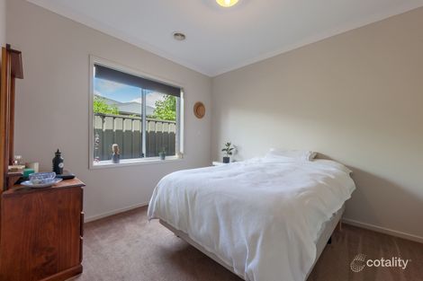 Property photo of 21 Nambrok Crescent Wangaratta VIC 3677
