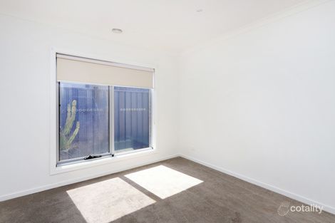 Property photo of 8 Aruma Avenue Harkness VIC 3337