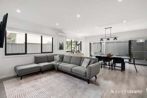 Property photo of 2A Oakbank Grove Pascoe Vale VIC 3044