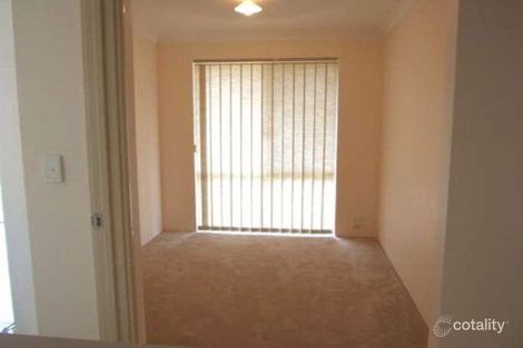 Property photo of 2 Blackbird Glen Quinns Rocks WA 6030