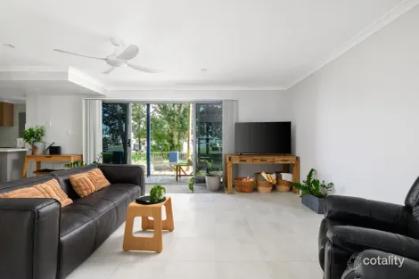 Property photo of 4/26 Esplanade Tin Can Bay QLD 4580