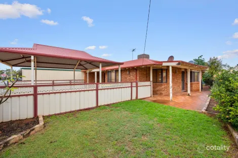 21b Hawkins St, West Lamington, WA 6430