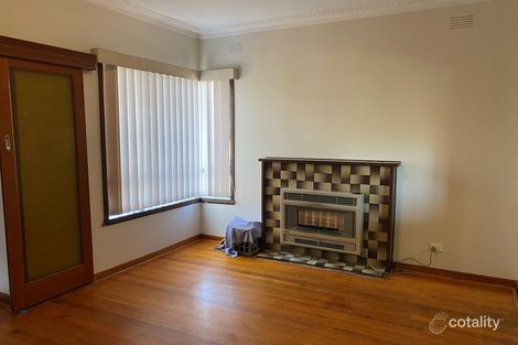 Property photo of 7 Cowper Avenue St Albans VIC 3021