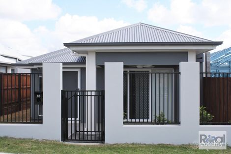 18 Saxby St, South Ripley, QLD 4306