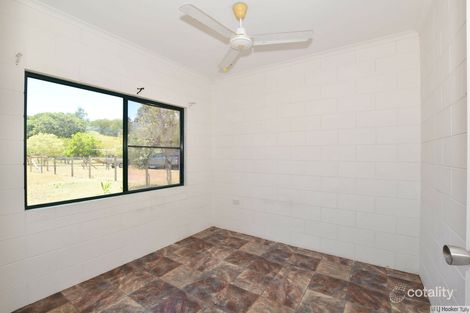 Property photo of 14 Muir Street Tully Heads QLD 4854