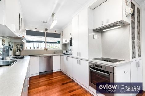 Property photo of 19 Tarongo Drive Aspendale VIC 3195