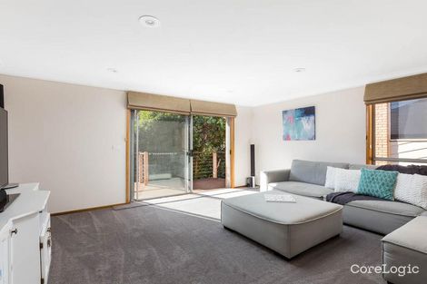 Property photo of 18 Cullen Drive Kiama Downs NSW 2533