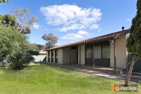 Property photo of 8 Farr Court Para Hills West SA 5096