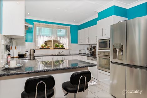 Property photo of 2 Tudor Place Glenfield NSW 2167