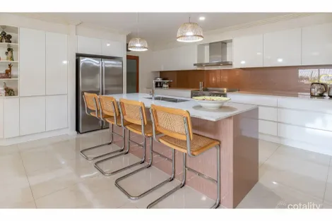 Property photo of 14 Glen Court Black Head NSW 2430