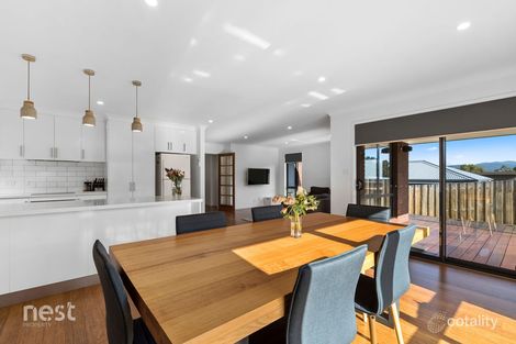 Property photo of 8 Dianella Drive Blackmans Bay TAS 7052