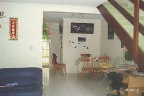 Property photo of 2/18 Robert Road Bentley Park QLD 4869