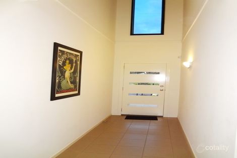 Property photo of 16 Pin Oak Mews Epping VIC 3076